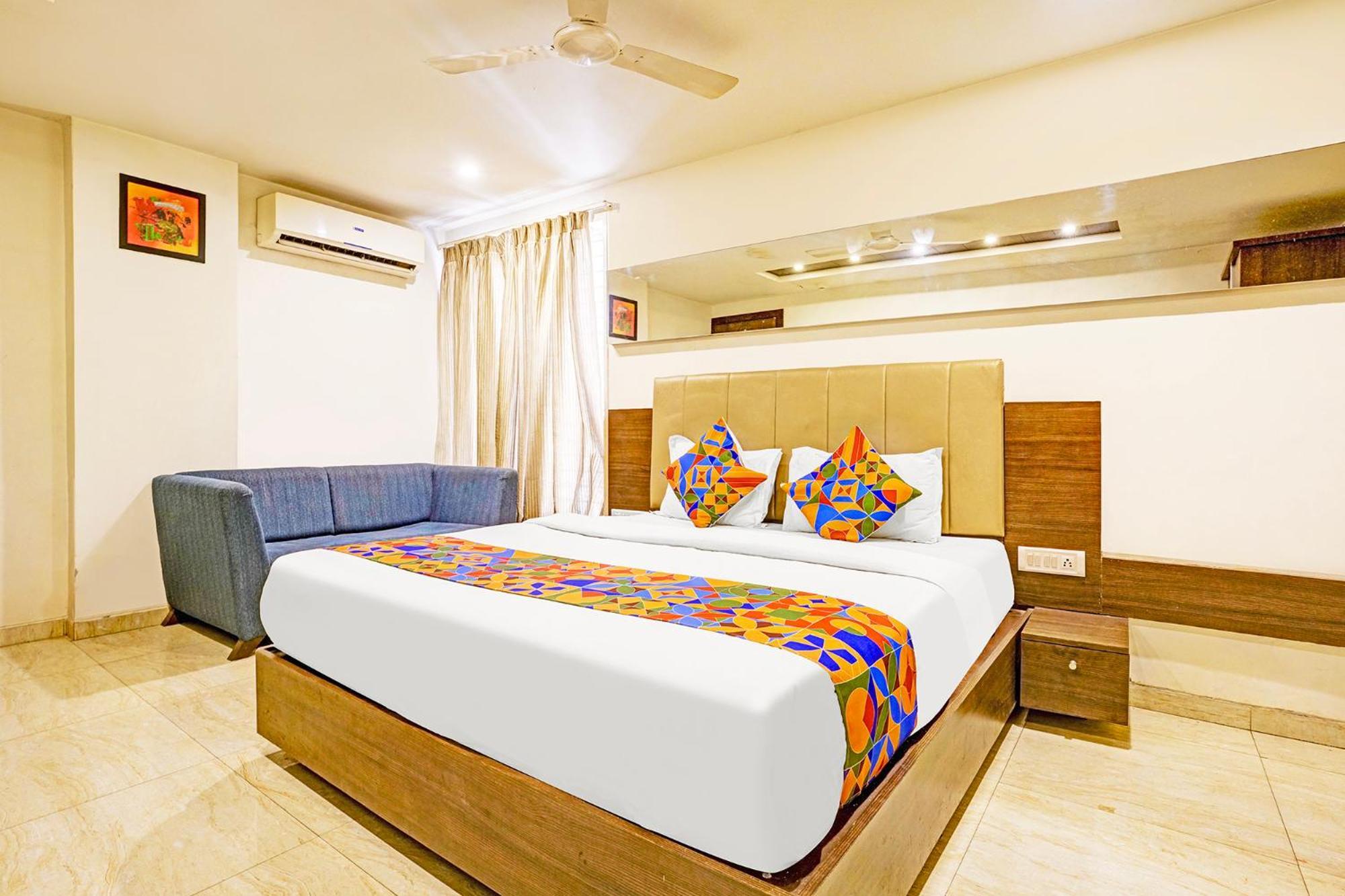 Fabhotel Prime Sky Light Vadodara Buitenkant foto