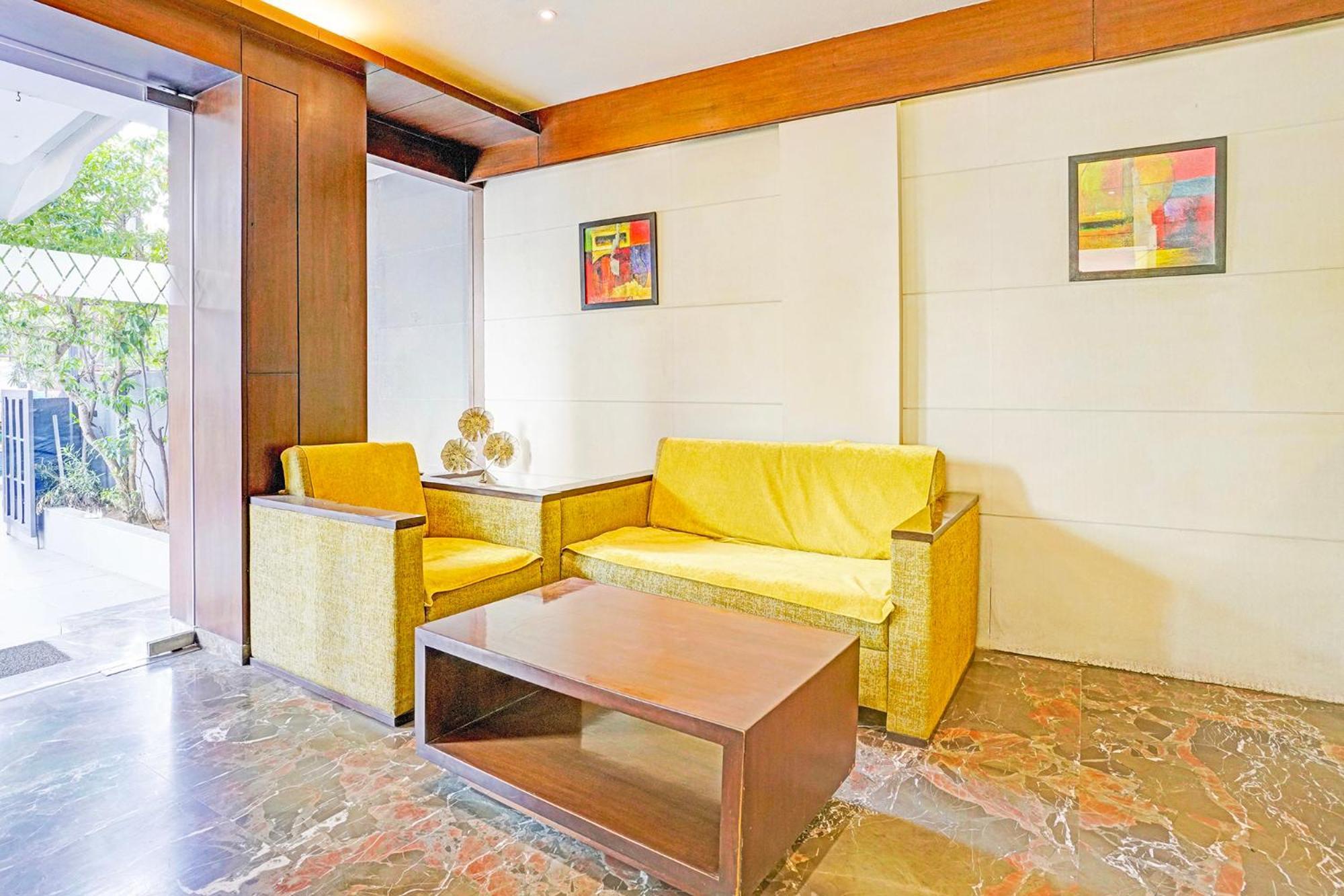 Fabhotel Prime Sky Light Vadodara Buitenkant foto
