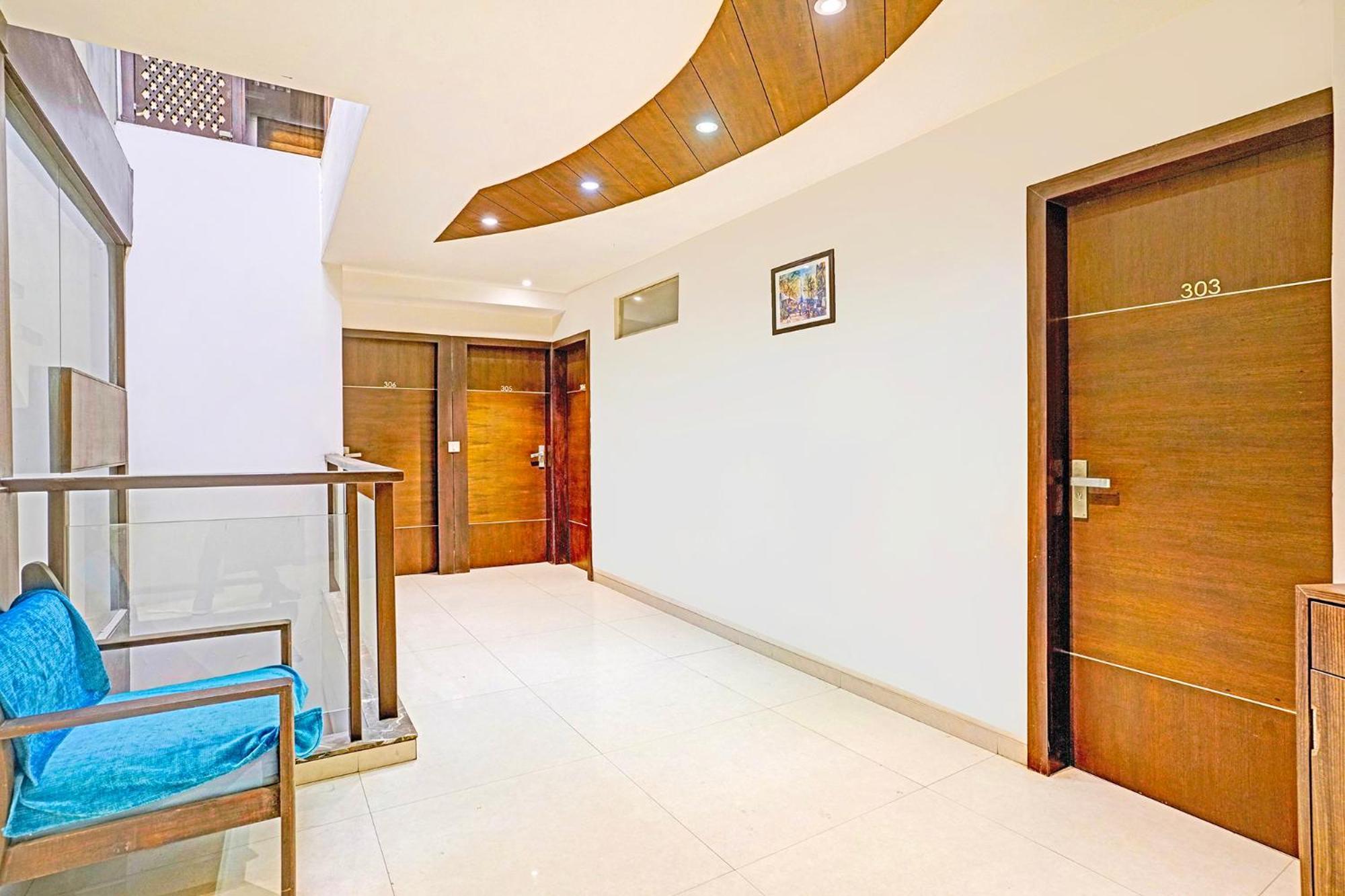 Fabhotel Prime Sky Light Vadodara Buitenkant foto