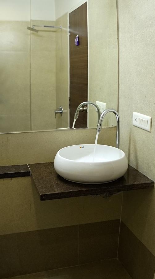 Fabhotel Prime Sky Light Vadodara Buitenkant foto